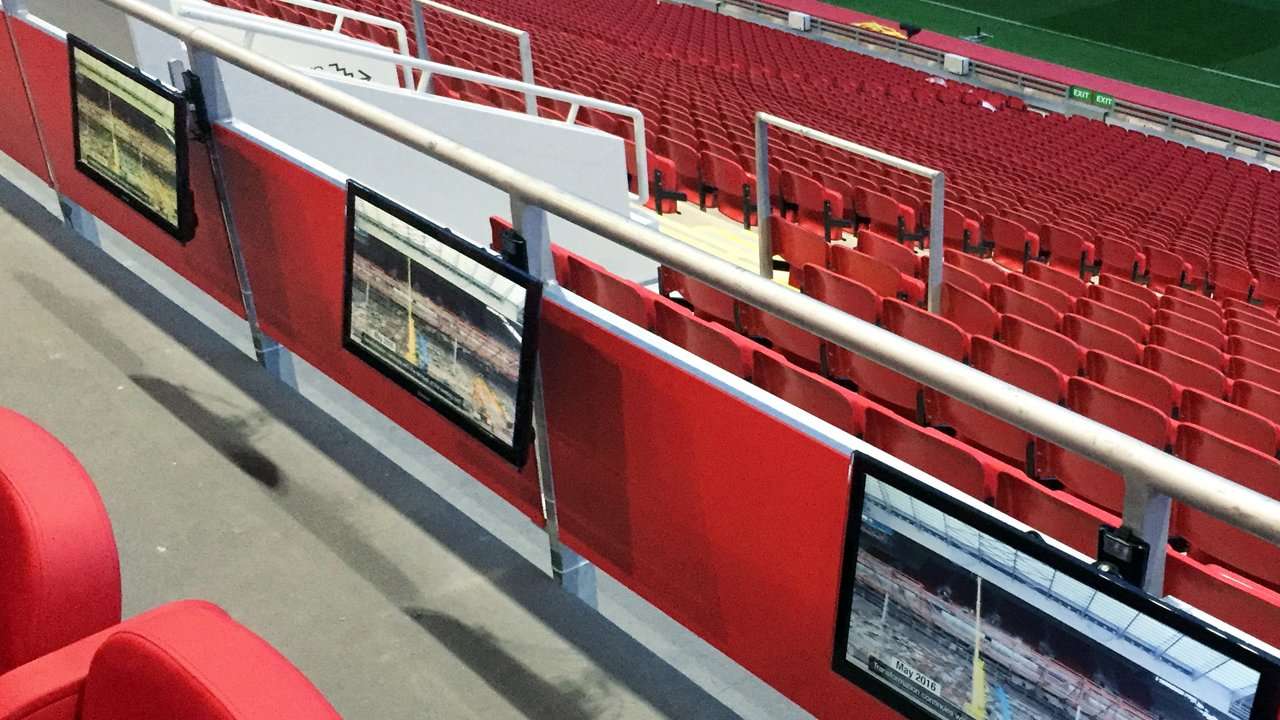 Outdoor screen hire